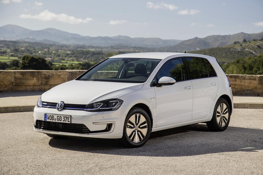  Volkswagen e-Golf 2017 года  (WW) (фото 39 из 49)